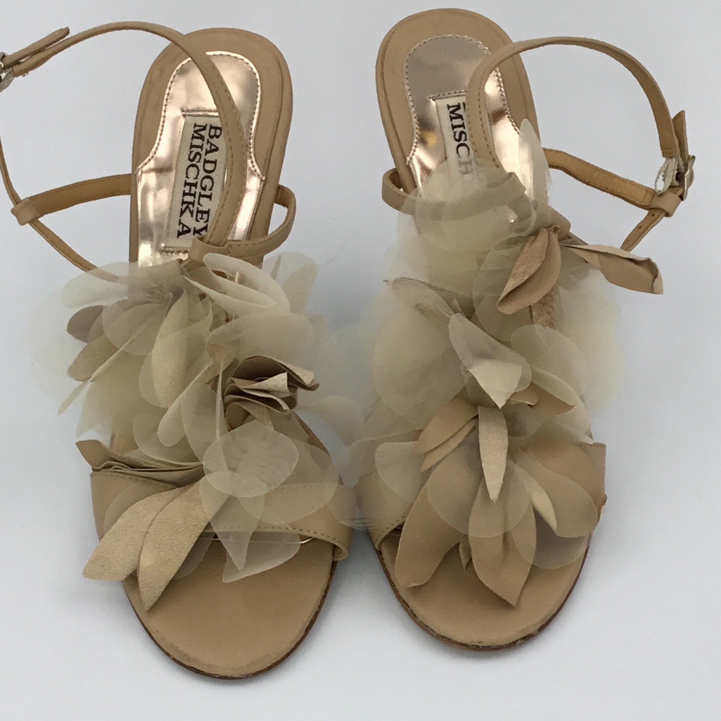 Badgley Mischka Dreamy Nude Evening Sandals Sz 5.5